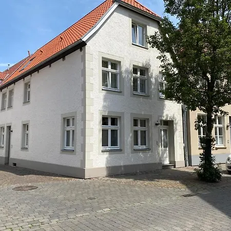 Appartement 14 *